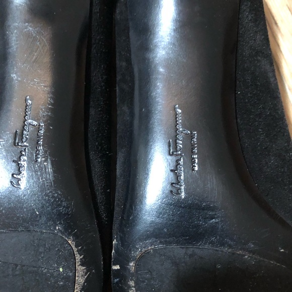 Salvatore Ferragamo Black Suede Round Toe Kitty Heels Shoes Size 9.5 - Picture 8 of 10